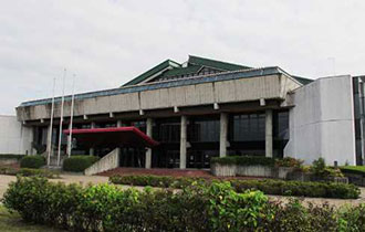草津市立総合体育館の画像