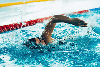 競泳の画像