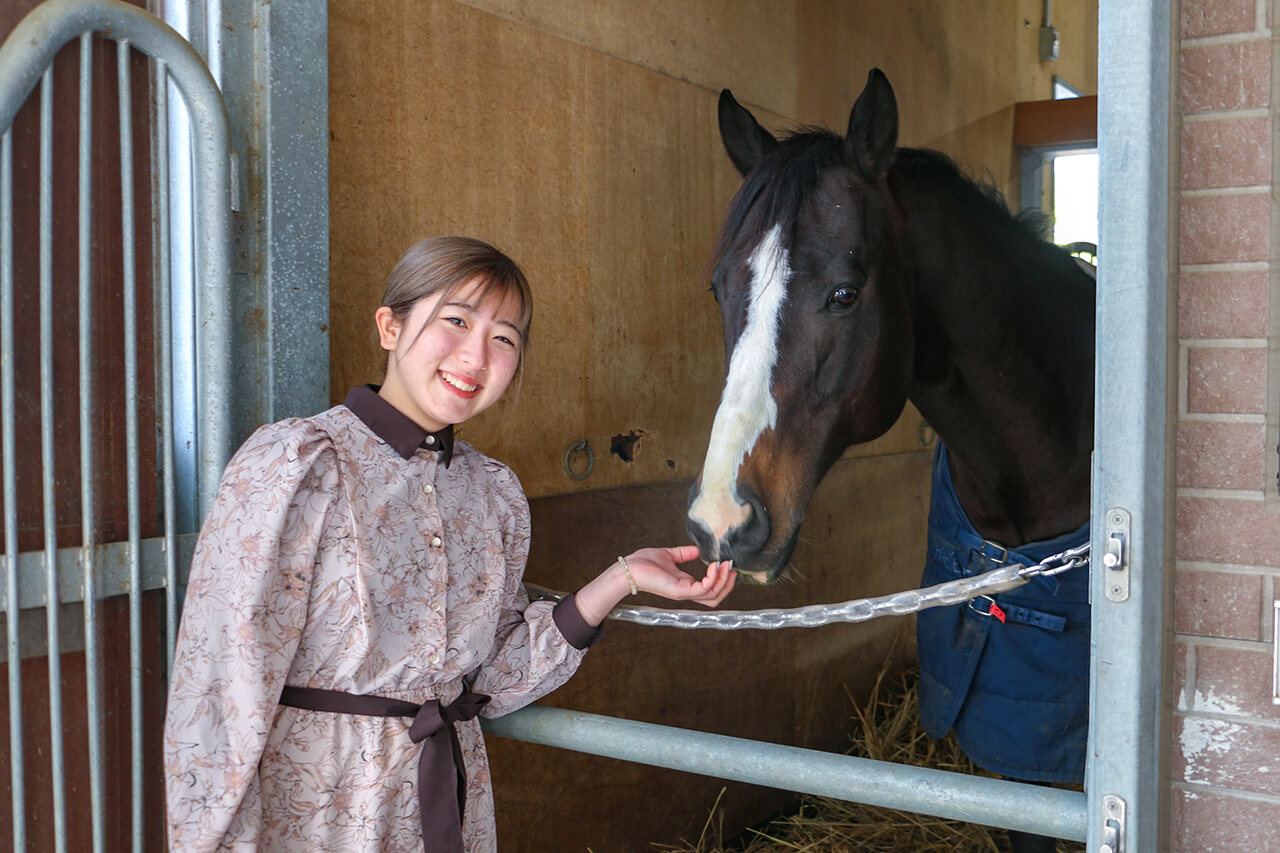 #027　19歳の話題の女性騎手・今村聖奈さんが、原点でもある栗東で見つけた未来のサムネイル画像