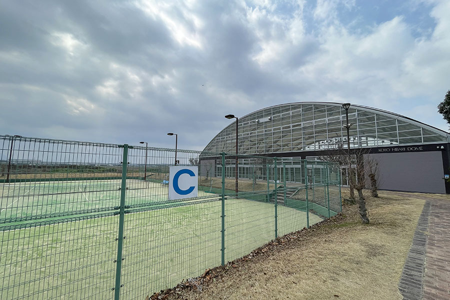 ひばり公園（ひばりドーム・テニスコート）の画像