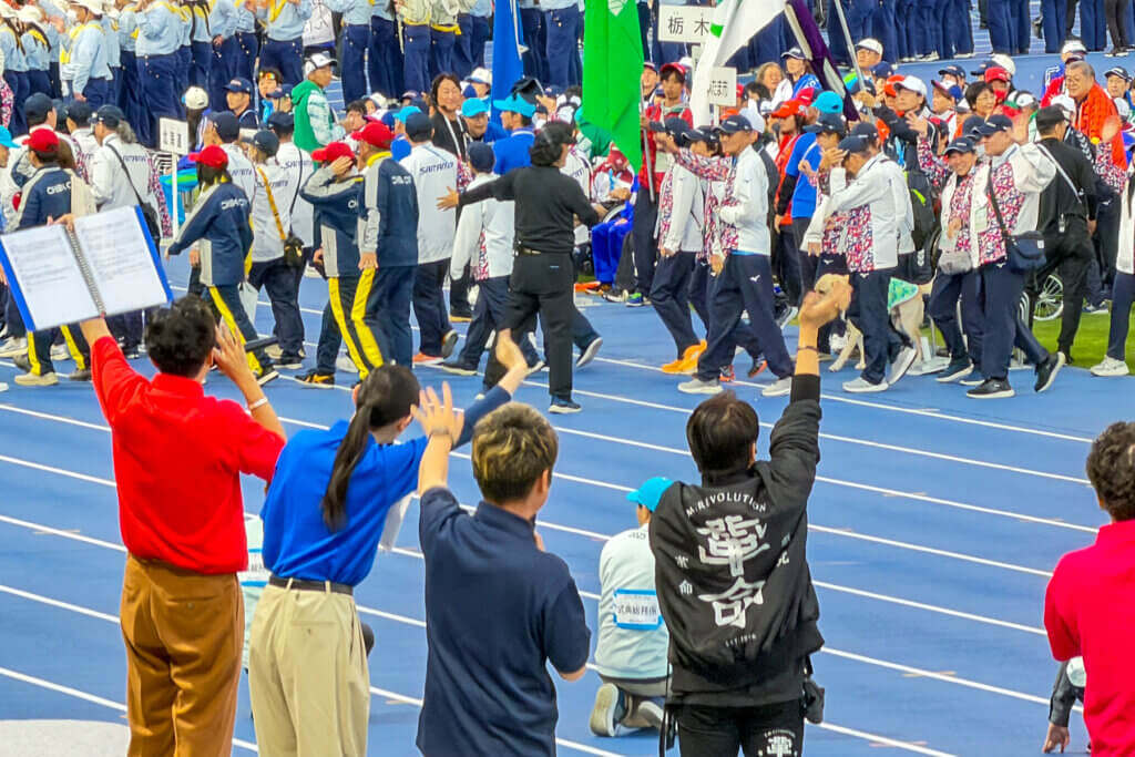 閉会式　お見送り