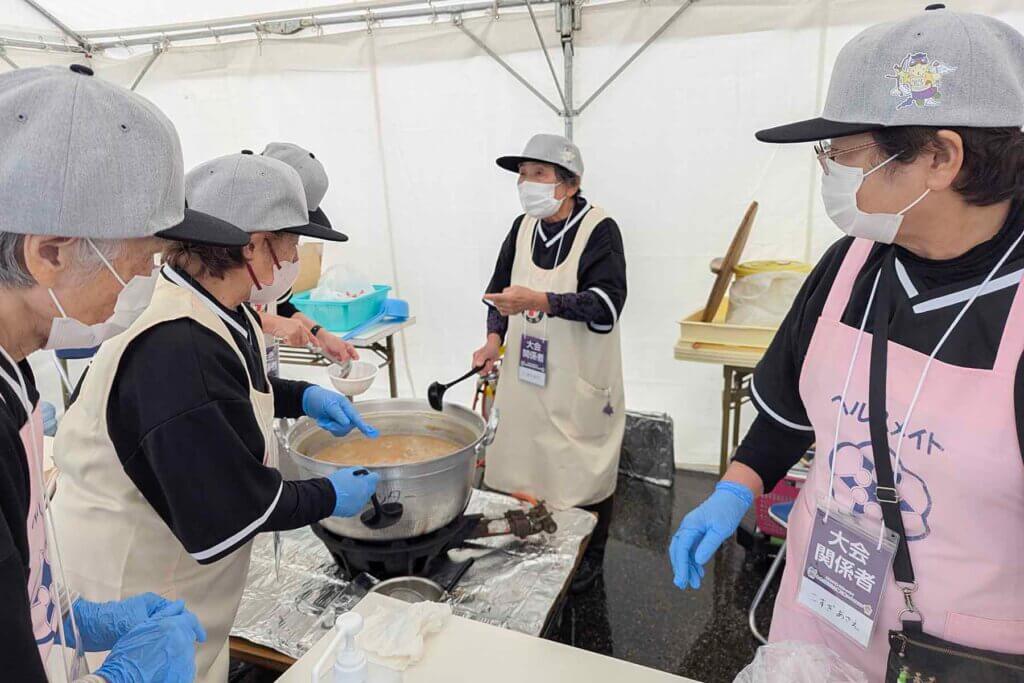 愛荘町豚汁のふるまい