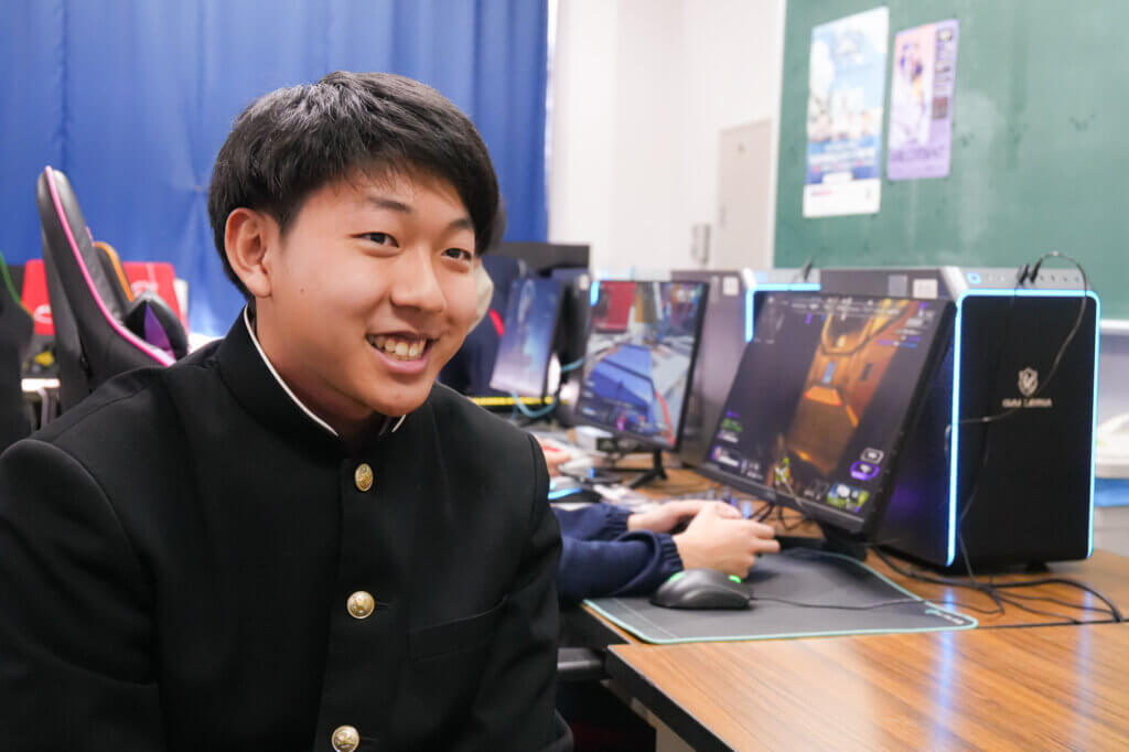 部長　坂上智哉くん